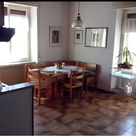 Warm, Nice & Amazing Lake-View Apartment サン・ゼーノ・ディ・モンターニャ エクステリア 写真